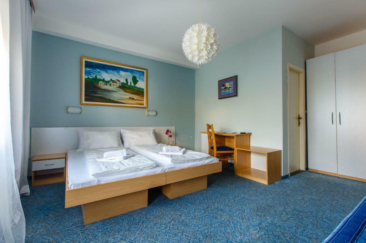 Rooms Split Stobreč Exterior foto